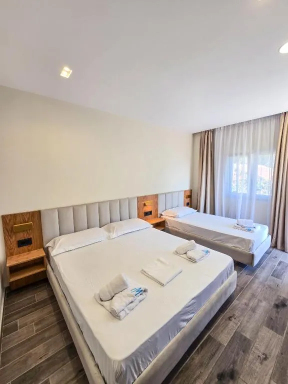 Hotel Azure