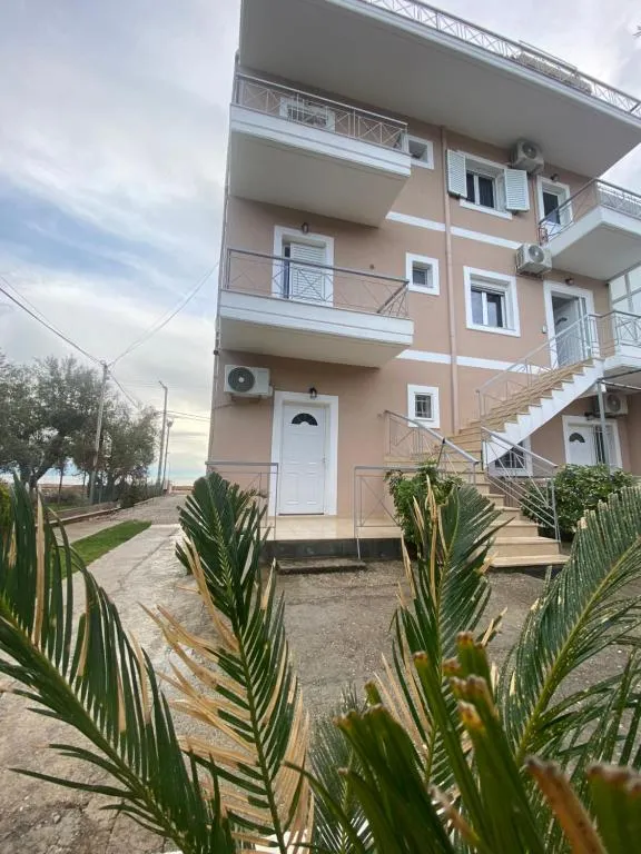 Vangjelis Hotel